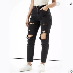 American Eagle Curvy Mom Jeans -Black